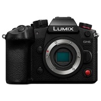Hire Panasonic Lumix GH6 kit with 12-35mm f2.8 II Lens